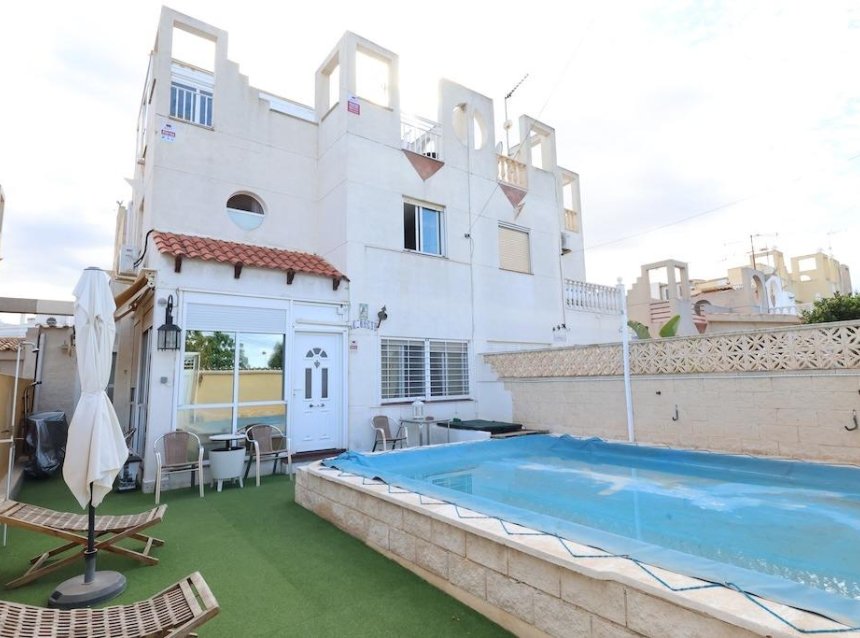 Revente - Town House -
Torrevieja - Costa Blanca