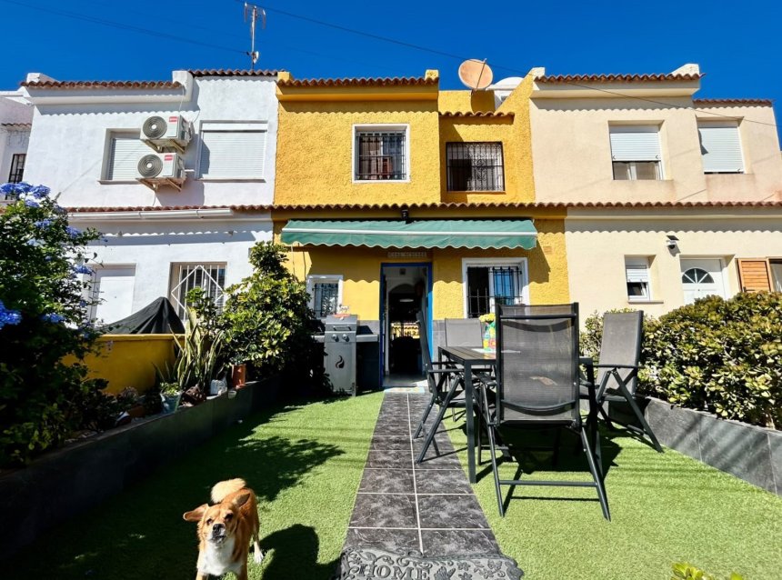 Revente - Town House -
Torrevieja - Costa Blanca