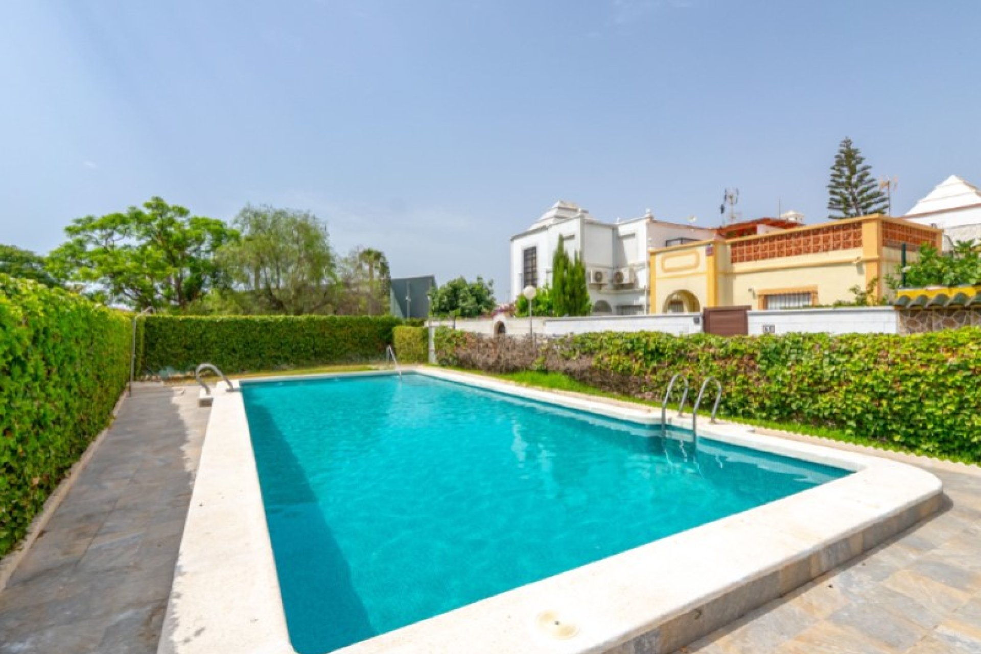 Revente - Town House -
Torrevieja - Costa Blanca