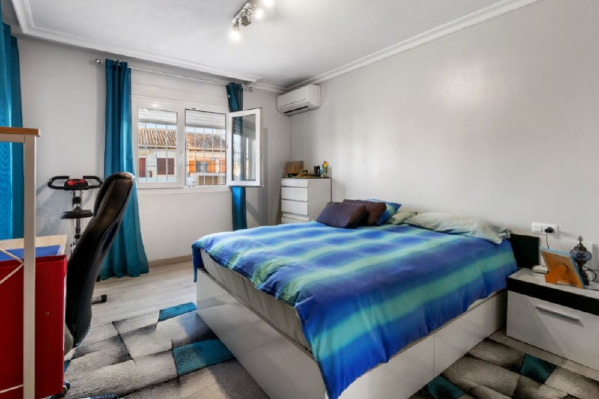 Revente - Town House -
Torrevieja - Costa Blanca