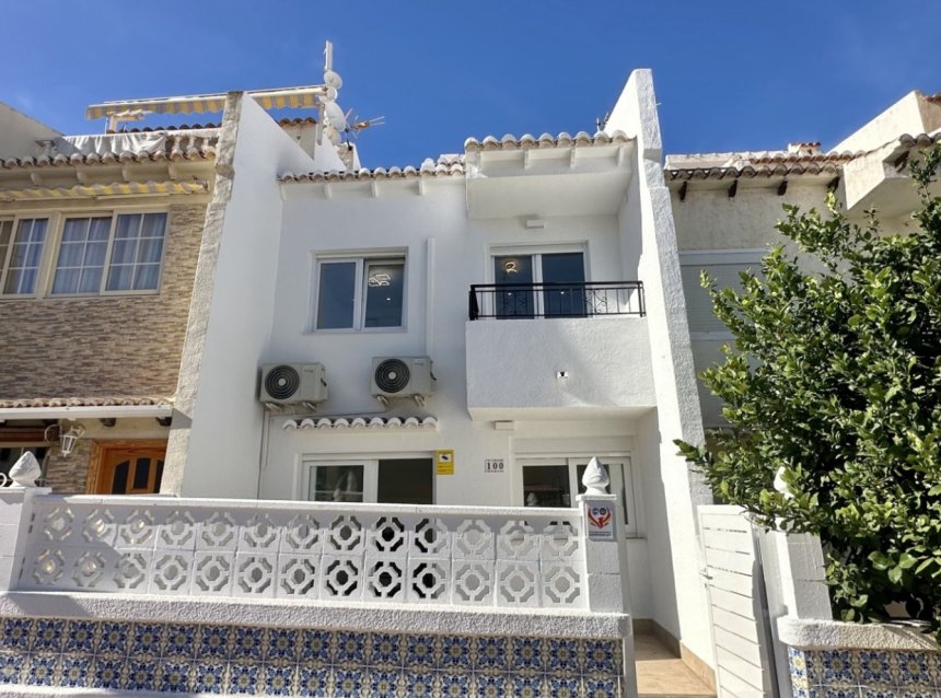 Revente - Town House -
Torrevieja - Costa Blanca