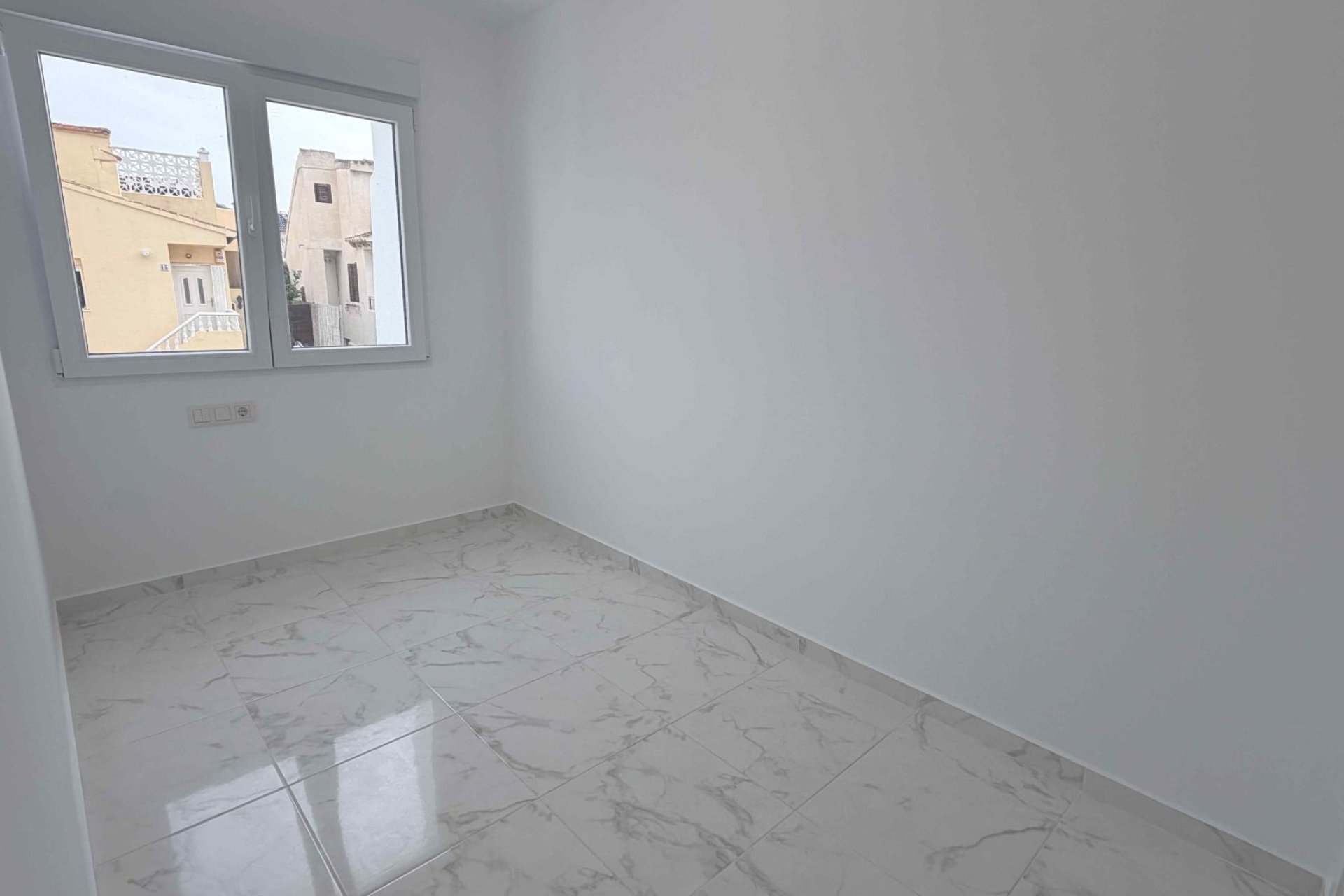 Revente - Town House -
Torrevieja - Costa Blanca