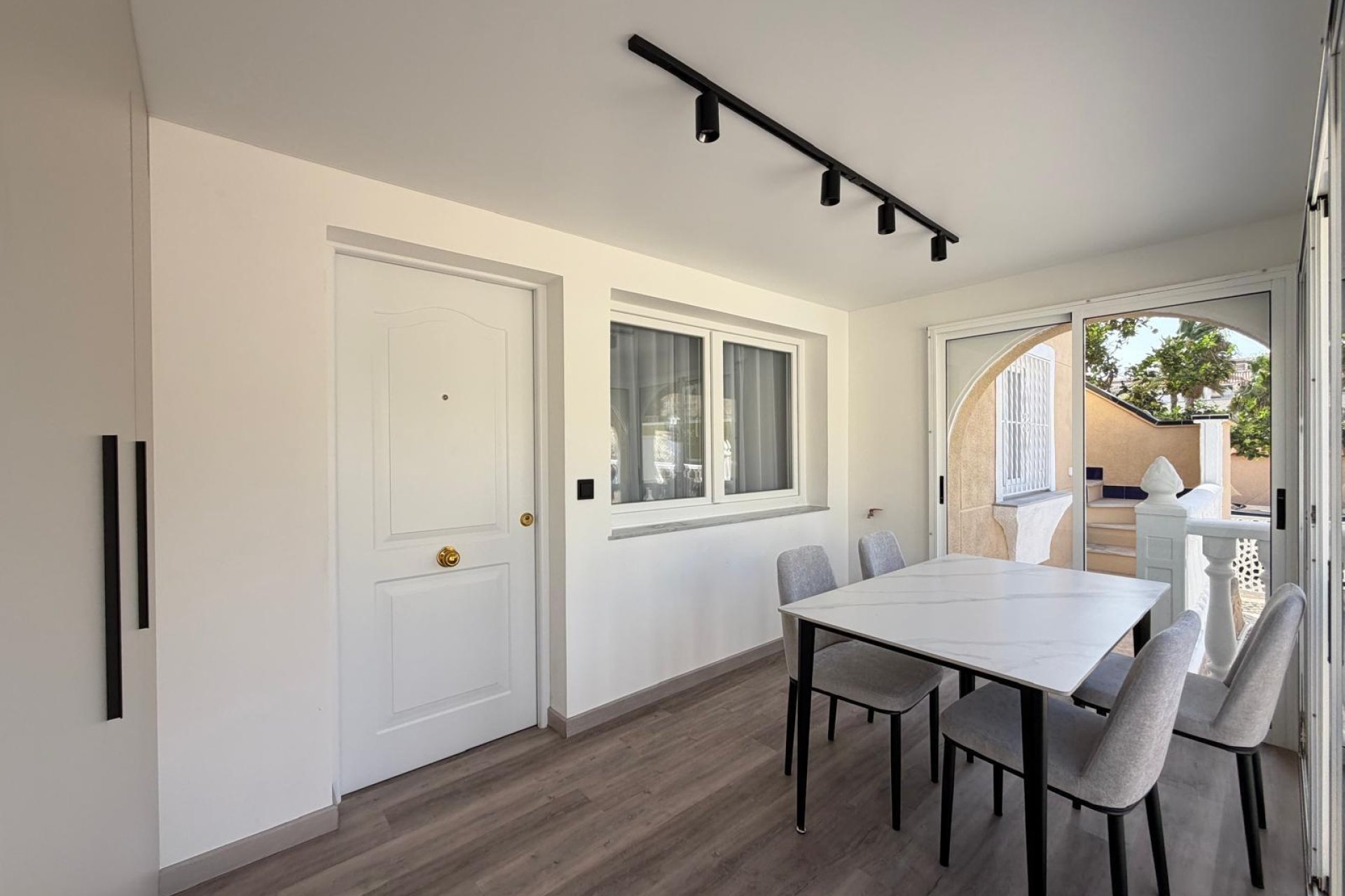 Revente - Town House -
Torrevieja - Miramar - Torre Del Moro