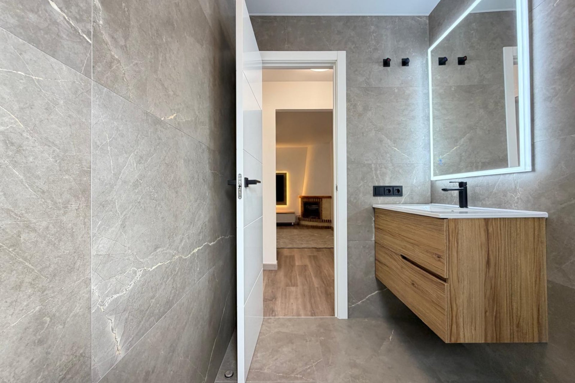 Revente - Town House -
Torrevieja - Miramar - Torre Del Moro