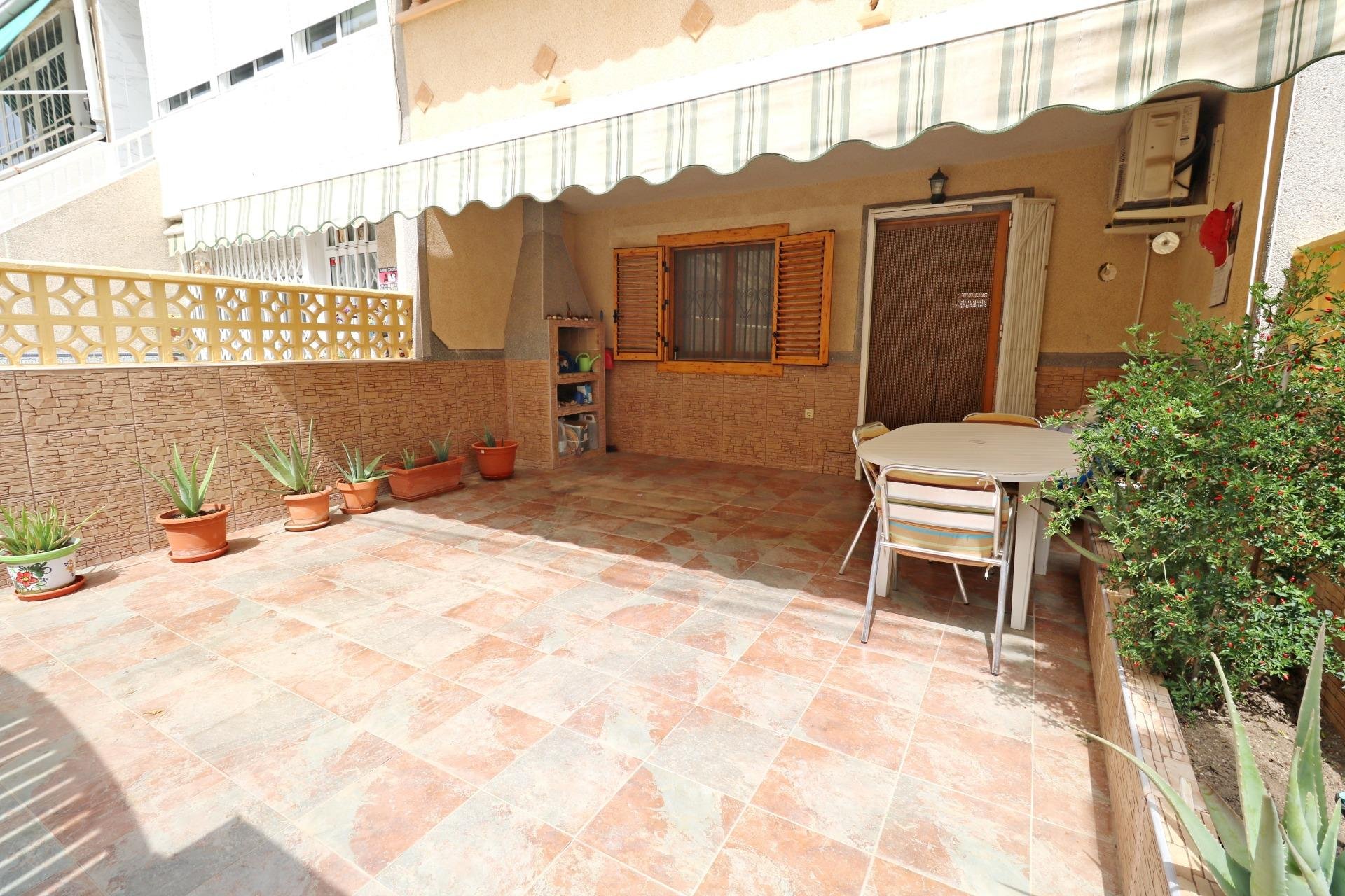 Revente - Town House -
Torrevieja - Playa De Los Naufragos