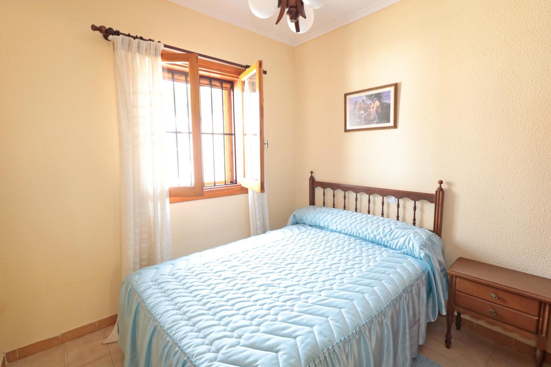 Revente - Town House -
Torrevieja - Playa De Los Naufragos
