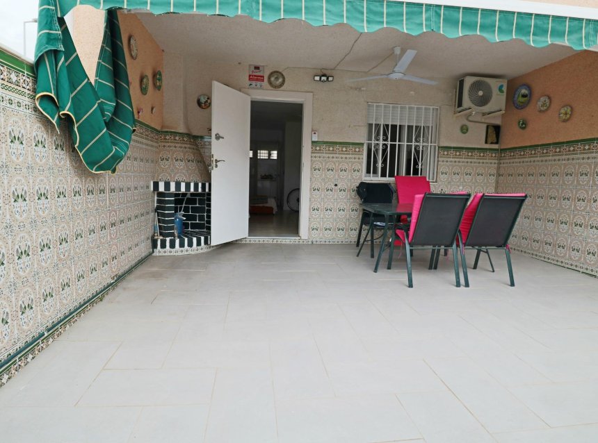 Revente - Town House -
Torrevieja - Playa De Los Naufragos
