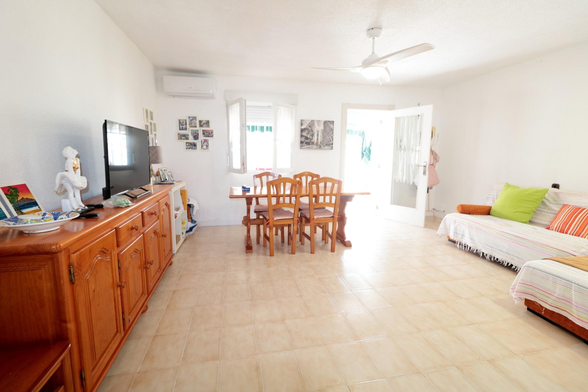 Revente - Town House -
Torrevieja - Playa De Los Naufragos