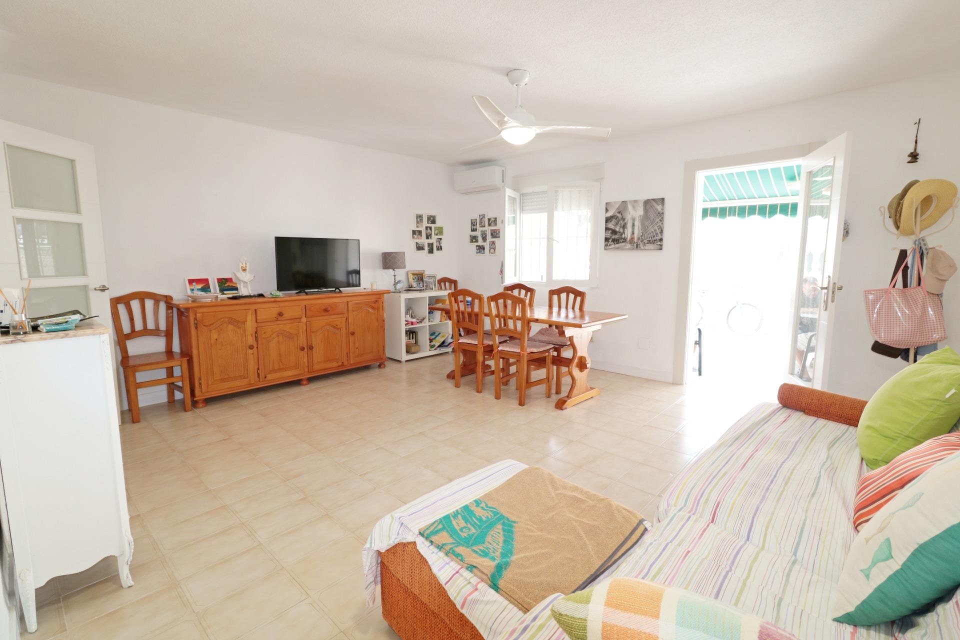 Revente - Town House -
Torrevieja - Playa De Los Naufragos