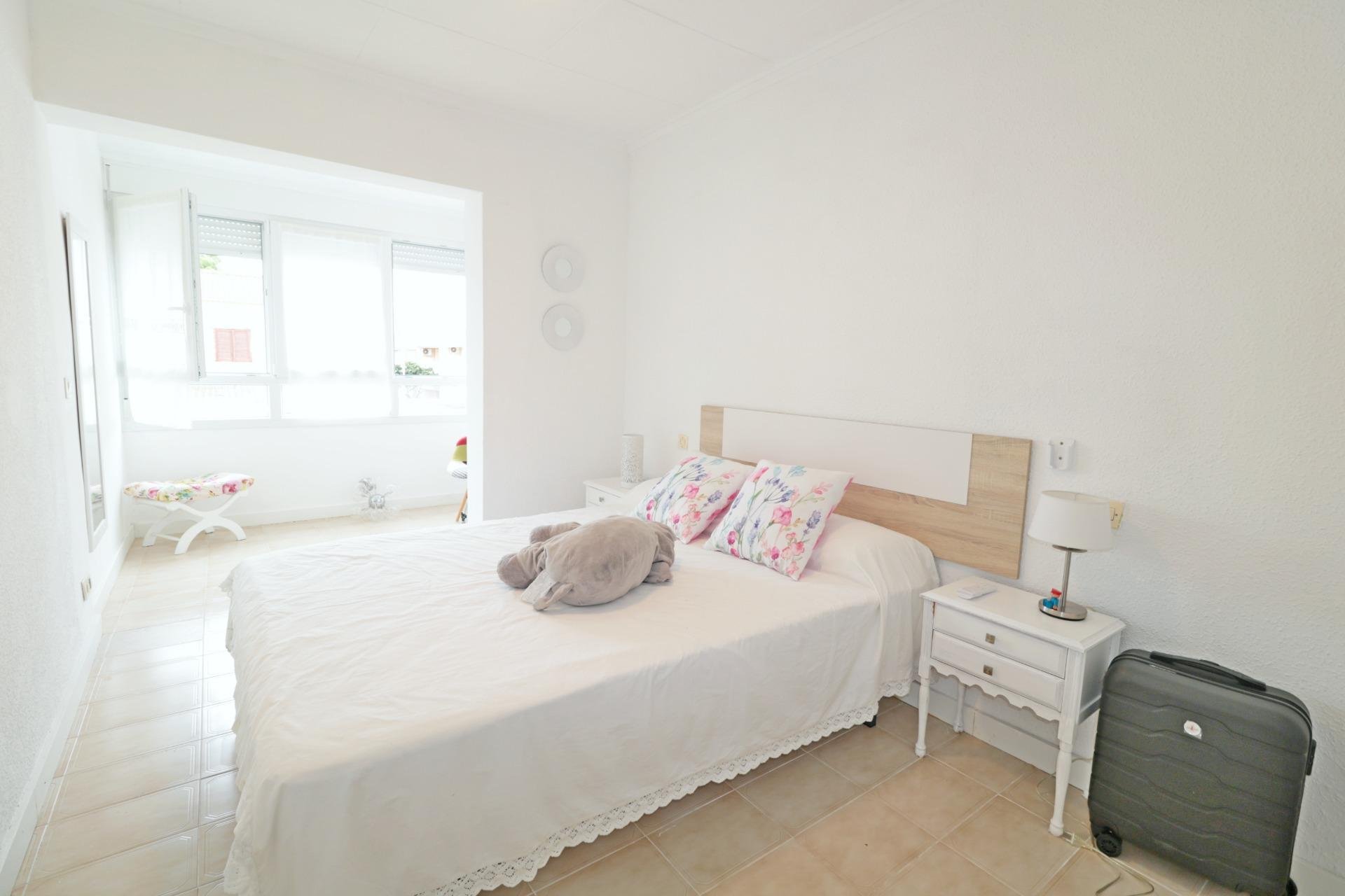 Revente - Town House -
Torrevieja - Playa De Los Naufragos