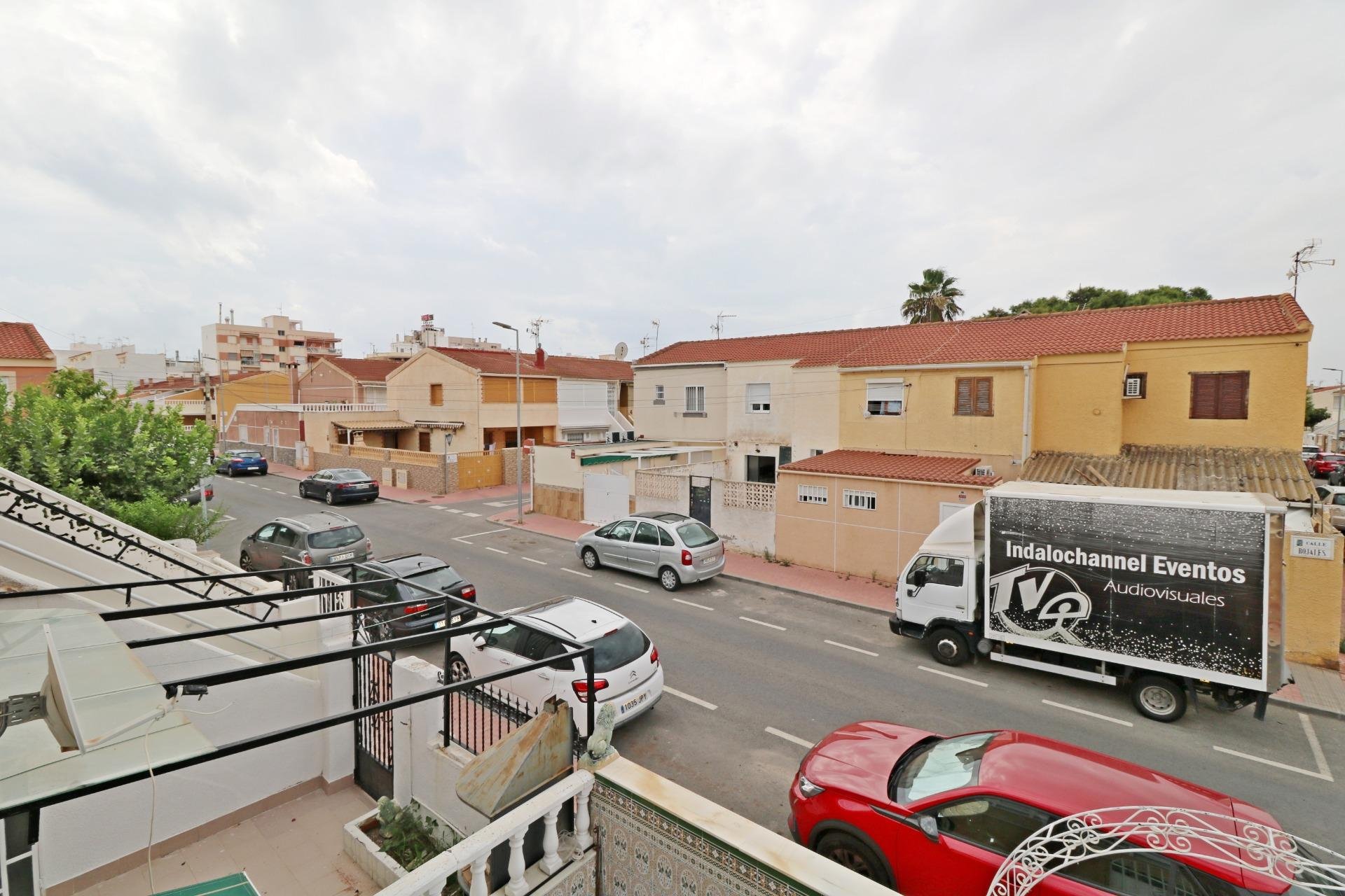 Revente - Town House -
Torrevieja - Playa De Los Naufragos