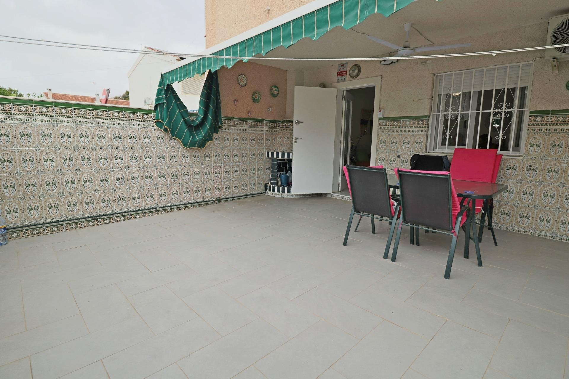 Revente - Town House -
Torrevieja - Playa De Los Naufragos