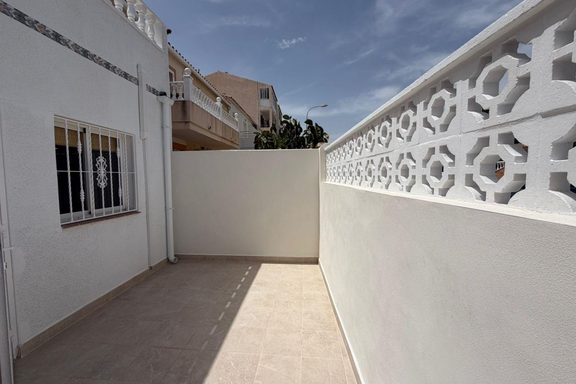 Revente - Town House -
Torrevieja - Sector 25