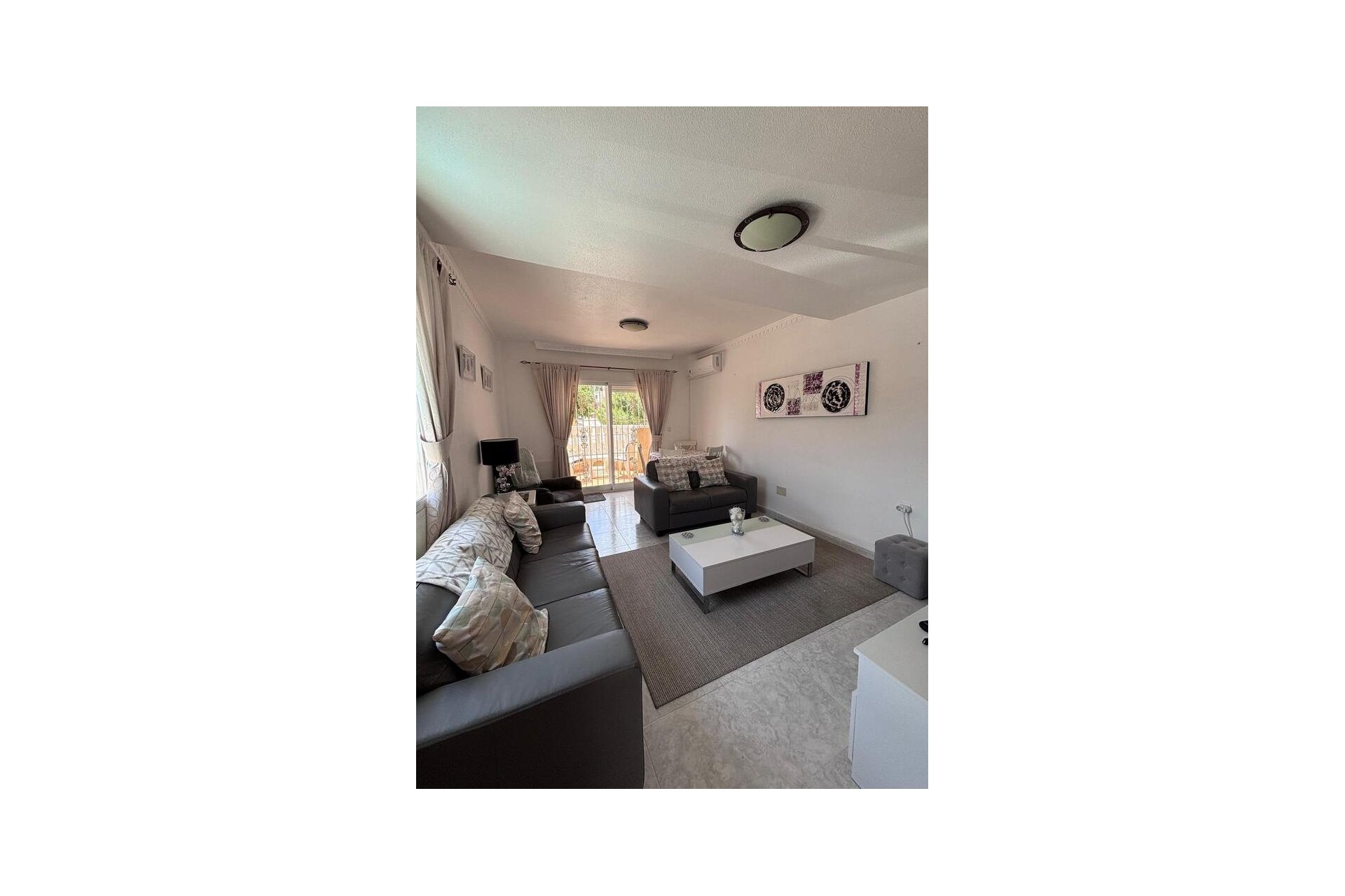 Revente - Town House -
Villamartin - Costa Blanca
