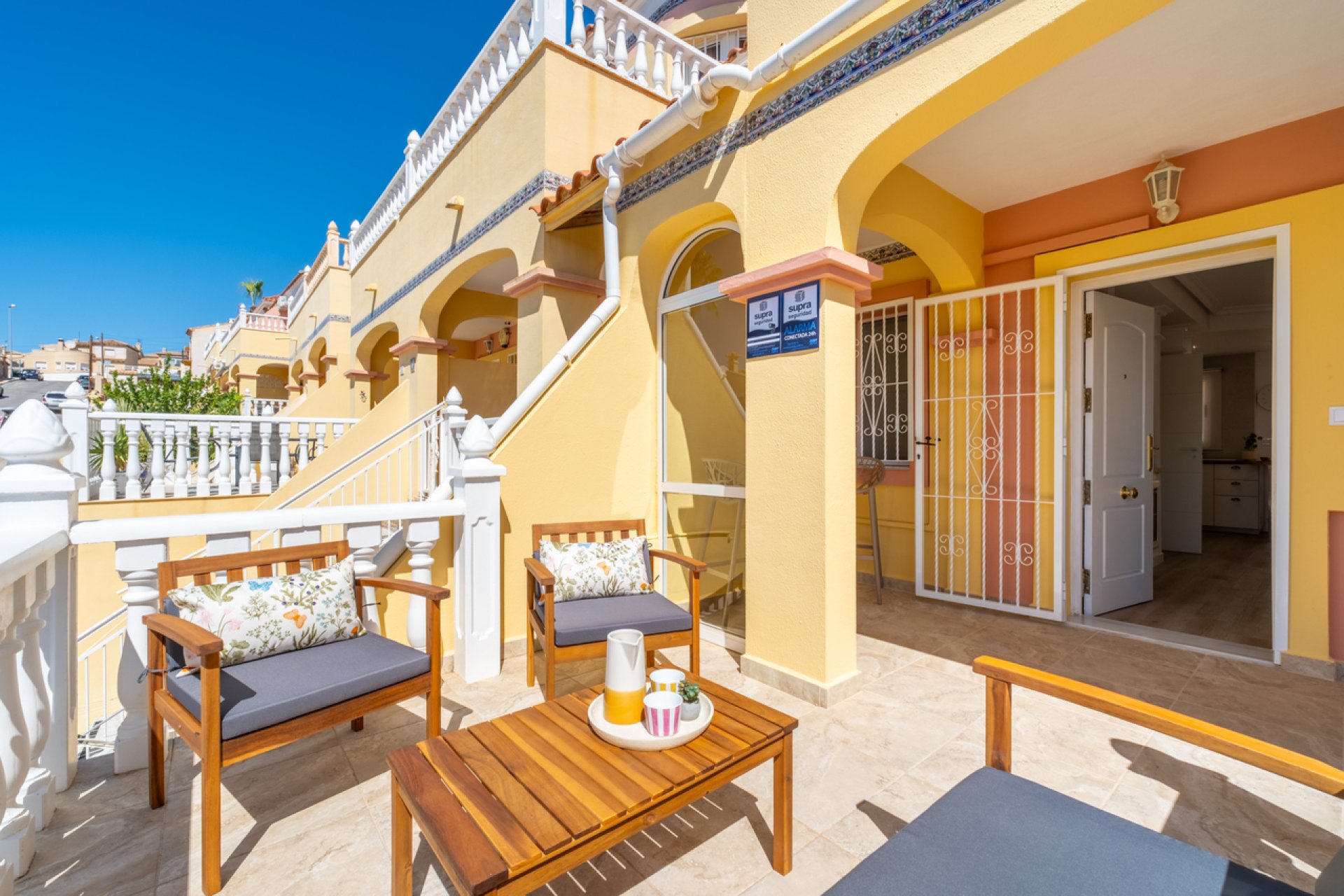 Revente - Town House -
Villamartin - Costa Blanca