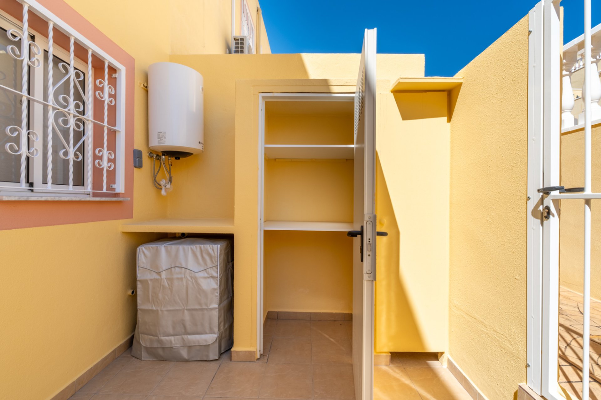 Revente - Town House -
Villamartin - Costa Blanca