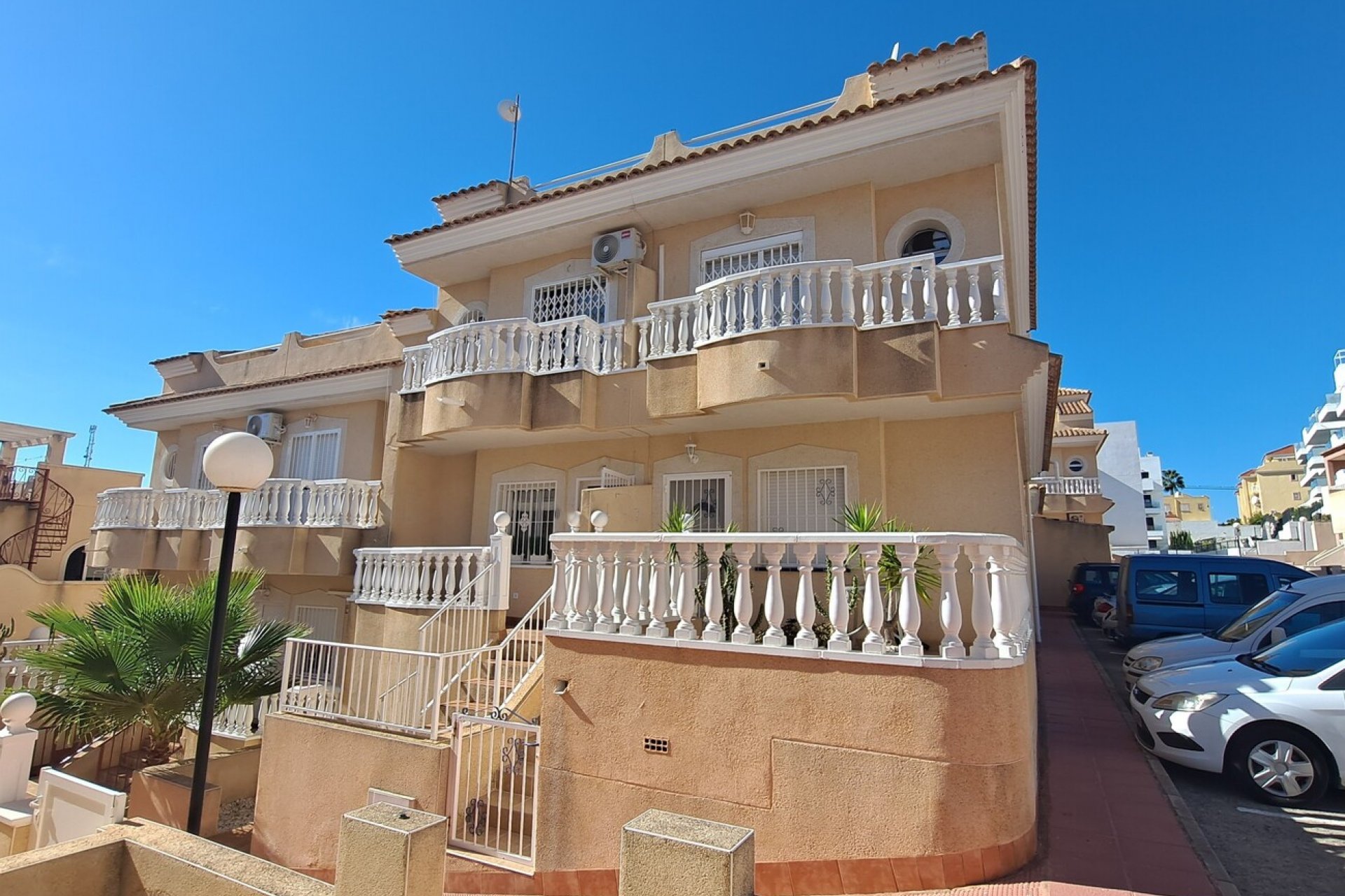 Revente - Town House -
Villamartin - Costa Blanca