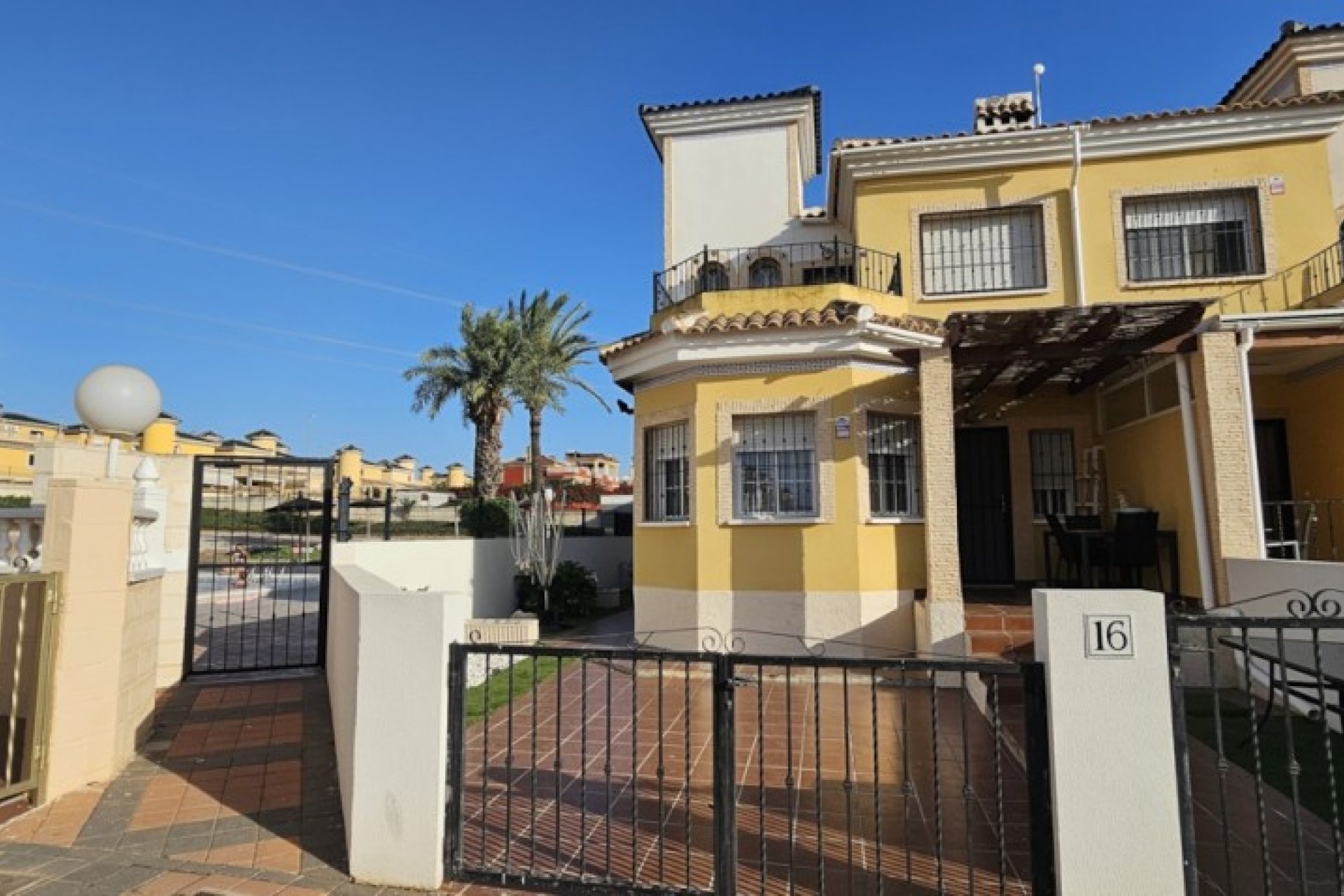Revente - Villa -
Lo Crispin - Inland
