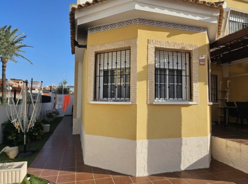 Revente - Villa -
Lo Crispin - Inland