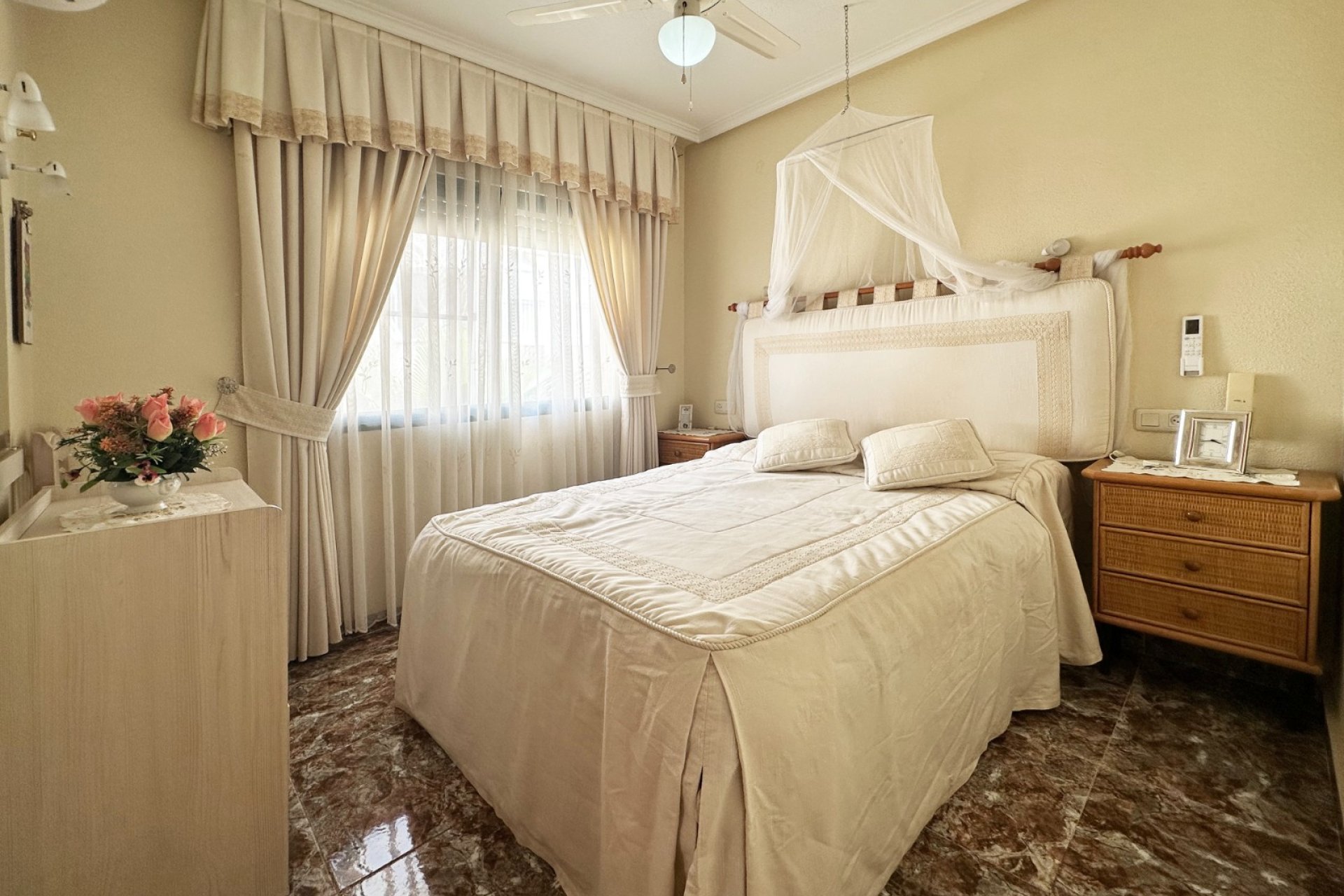 Revente - Villa -
Orihuela Costa - Costa Blanca