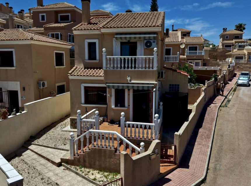 Revente - Villa -
Orihuela Costa - Costa Blanca