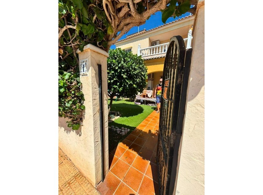 Revente - Villa -
Orihuela Costa - Lomas de Cabo Roig