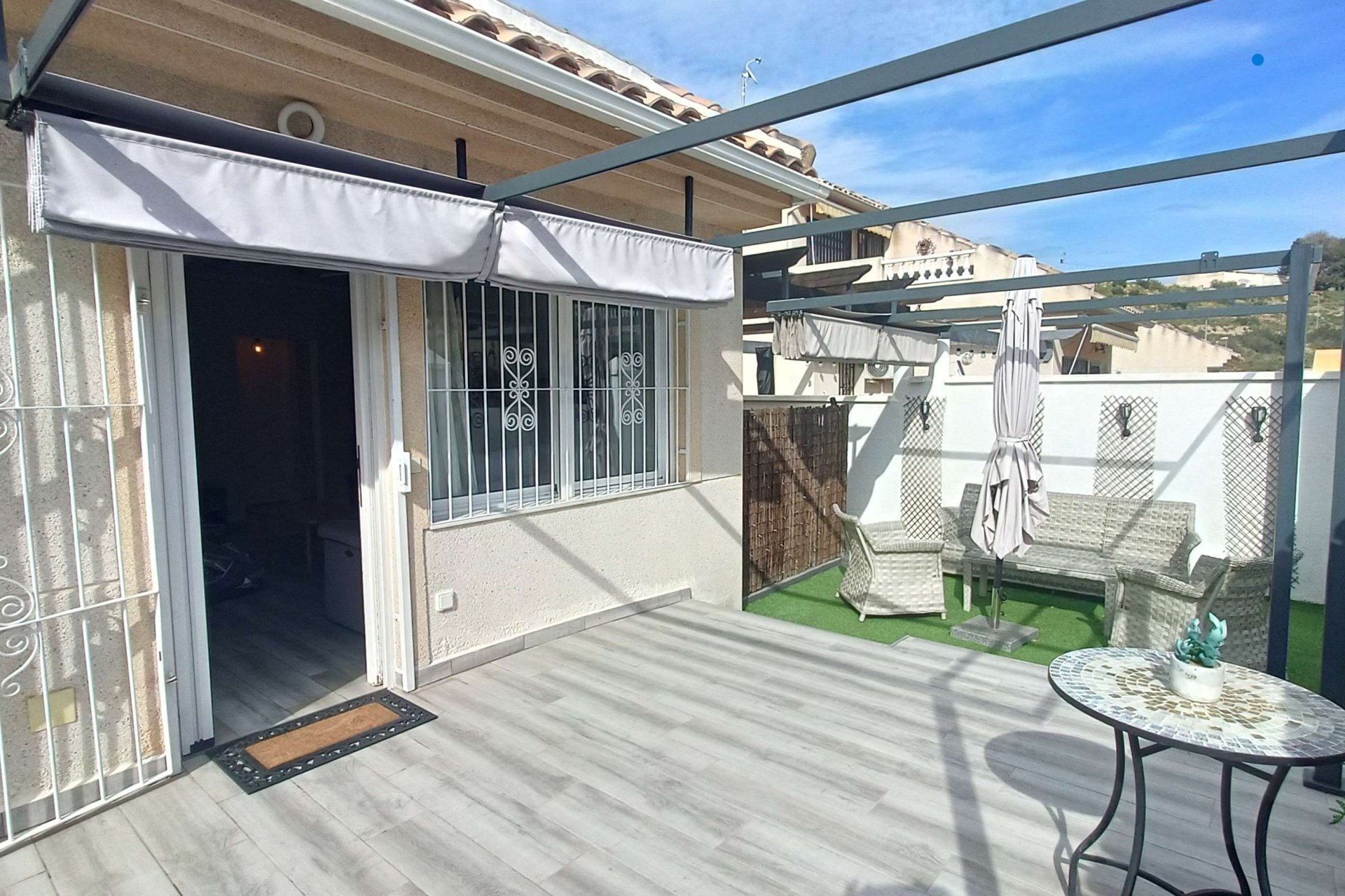 Revente - Villa -
Rojales - Inland
