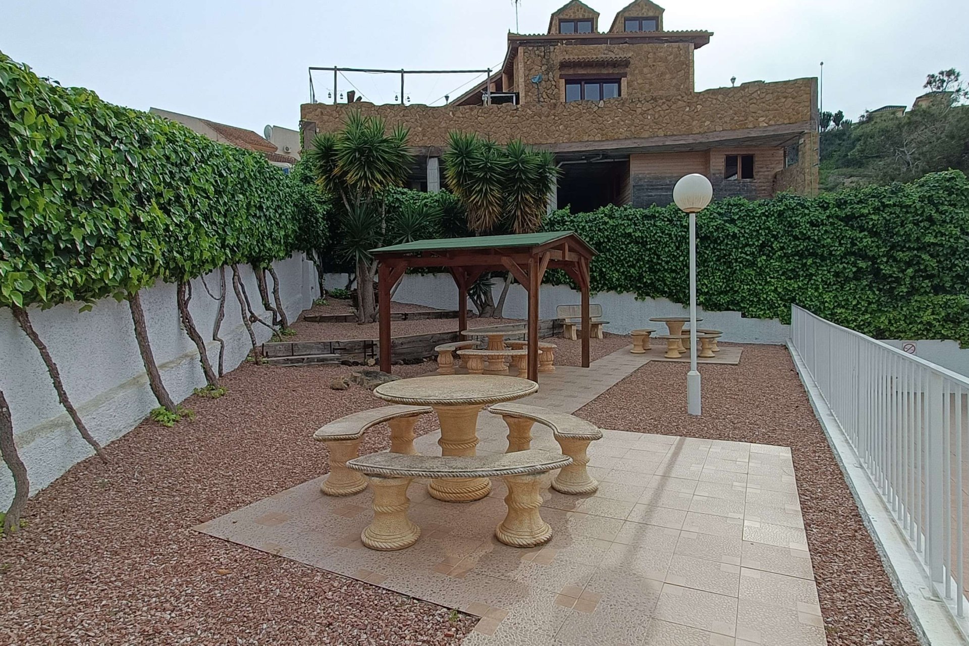 Revente - Villa -
Rojales - Inland