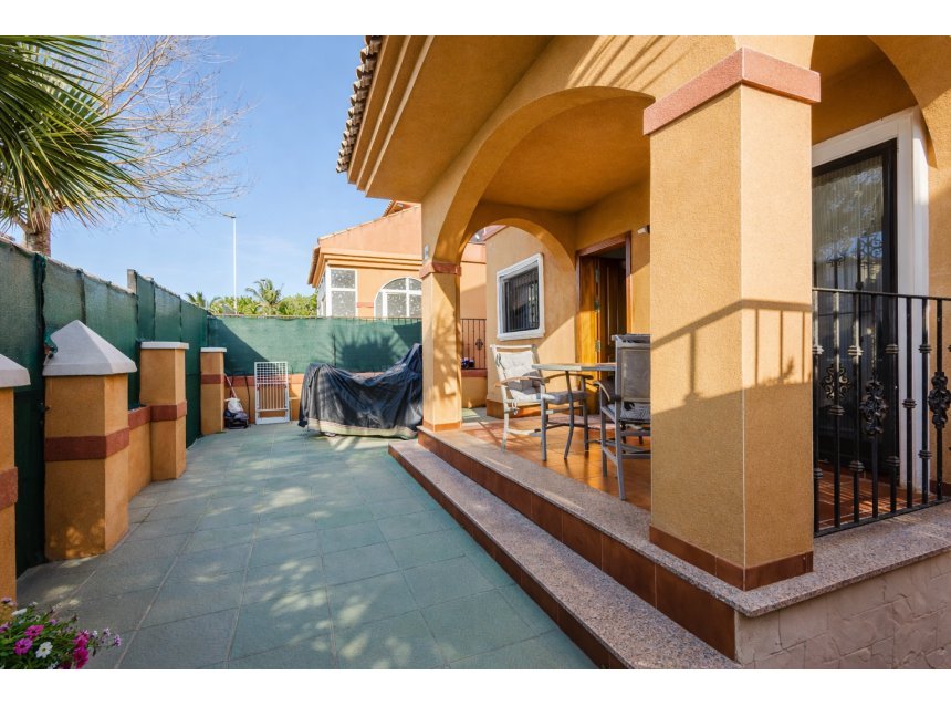 Revente - Villa -
Torrevieja - Costa Blanca