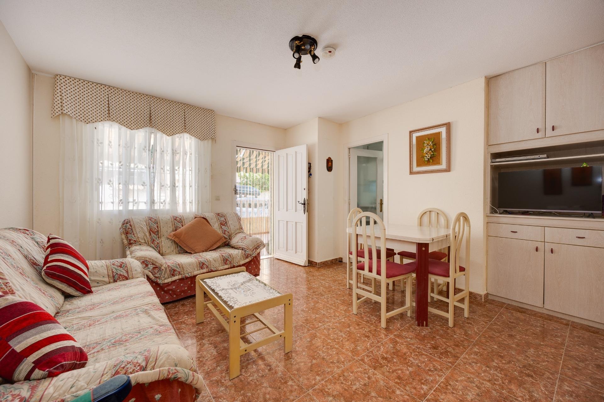 Revente - Villa -
Torrevieja - El Limonar