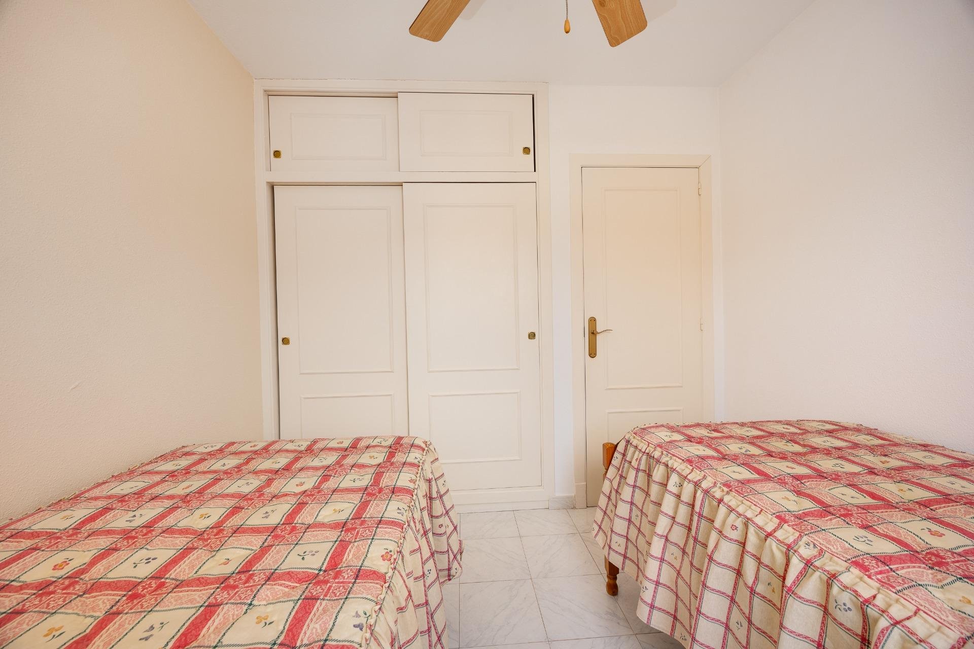 Revente - Villa -
Torrevieja - El Limonar