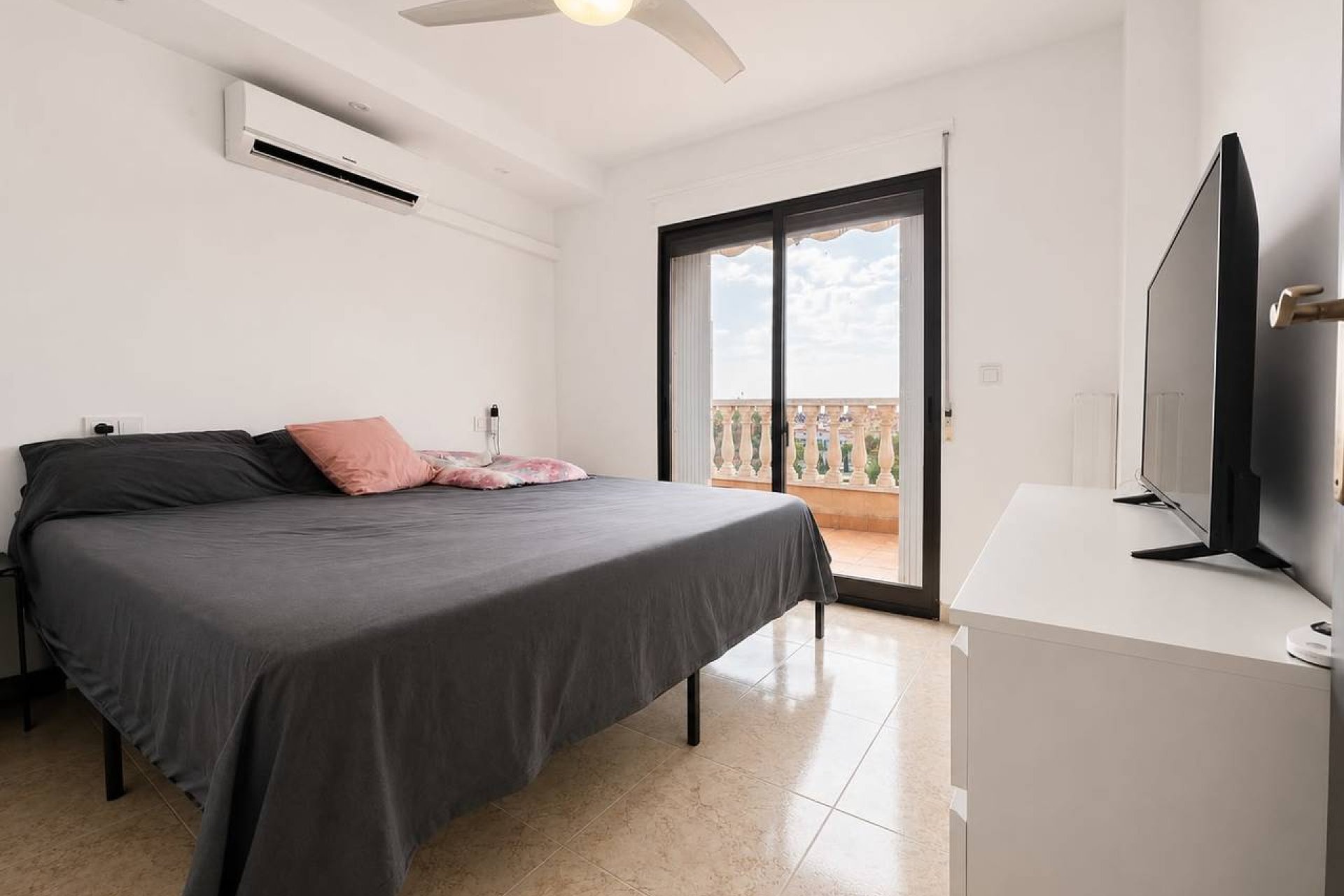Revente - Villa -
Villamartin - Costa Blanca