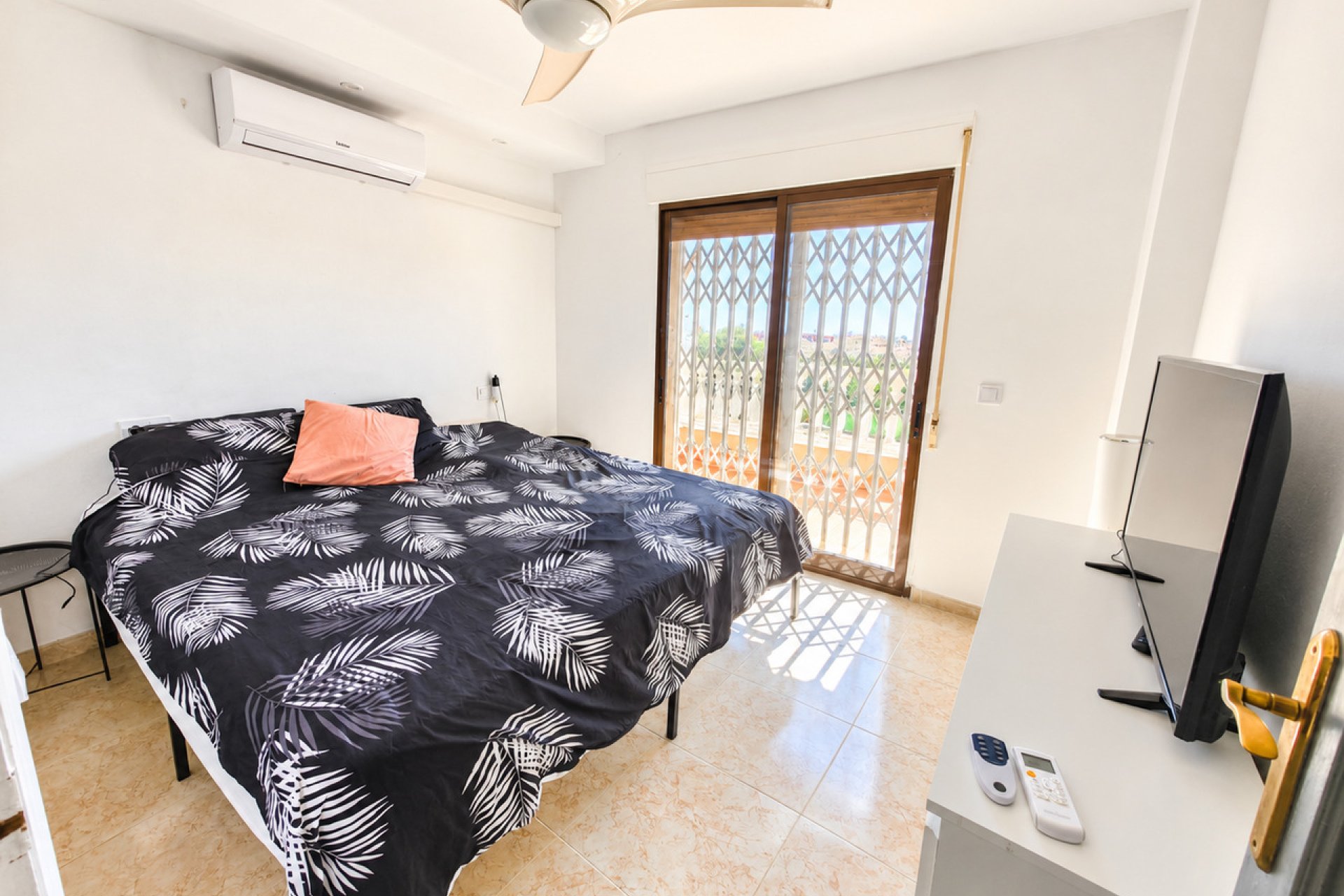 Revente - Villa -
Villamartin - Costa Blanca