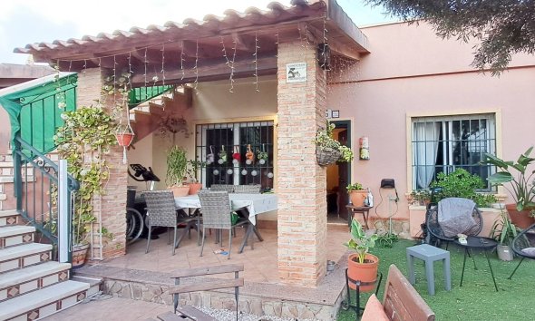 Semi Detached - Resale - Torrevieja -
                Parque Acuático - Sector 25