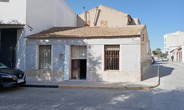 Semi Detached - Reventa - Los Montesinos - Los Montesinos