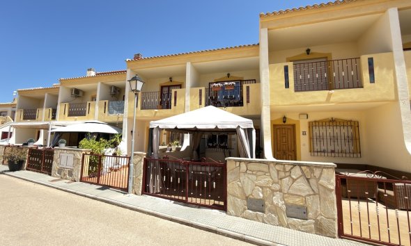 Town House - Reventa - La Zenia -
                Costa Blanca