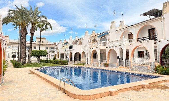 Town House - Reventa - Torrevieja -
                El Chaparral