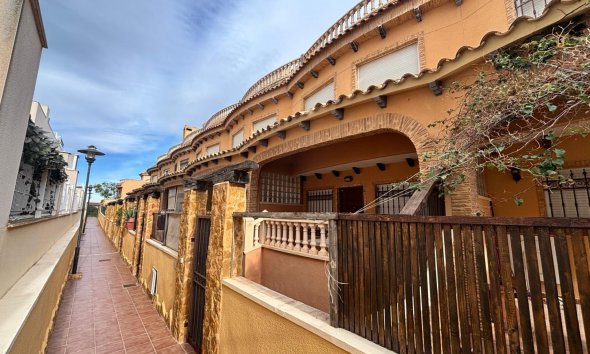 Town House - Revente - Guardamar del Segura -
                Costa Blanca