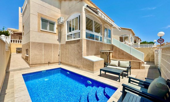 Town House - Revente - Orihuela Costa -
                La Florida