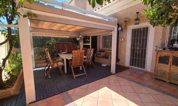 Town House - Revente - Torrevieja -
                Costa Blanca