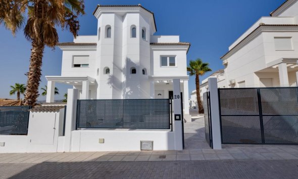 Villa - New Build -
            San Fulgencio - NB-46852