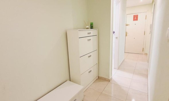 Revente - Apartment -
Torrevieja - Centro