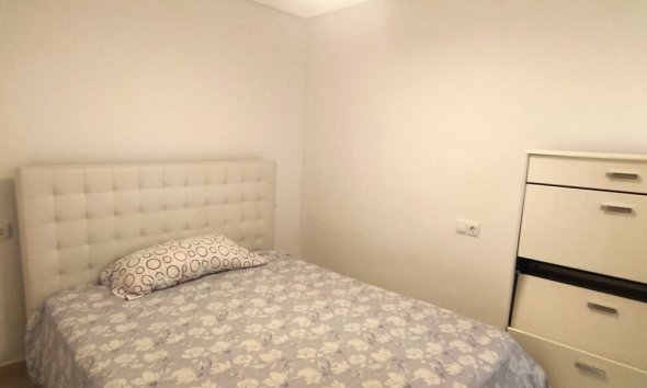 Revente - Apartment -
Torrevieja - Centro