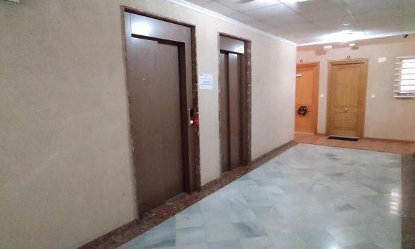 Revente - Apartment -
Torrevieja