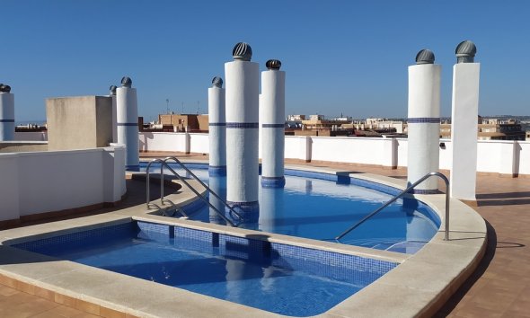 Revente - Apartment -
Torrevieja