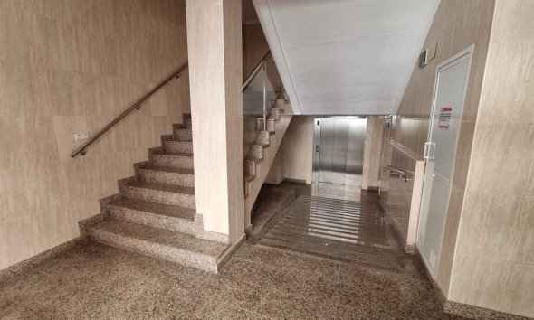 Resale - Apartment -
Torrevieja - Habaneras