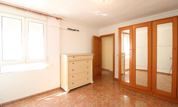 Resale - Apartment -
Torrevieja