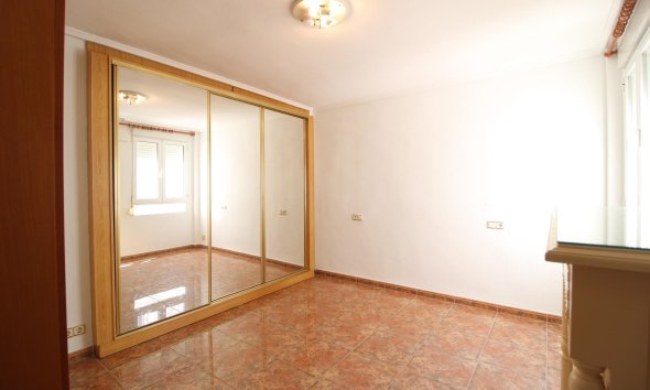 Resale - Apartment -
Torrevieja