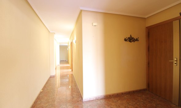 Resale - Apartment -
Torrevieja