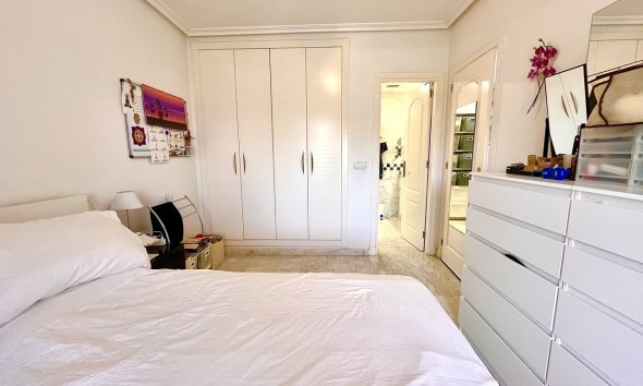 Revente - Apartment -
Villamartin - Costa Blanca